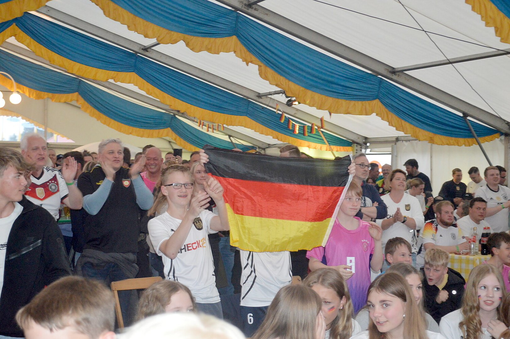 800 Gäste bei Auftaktfeier in Langholt - Bild 12