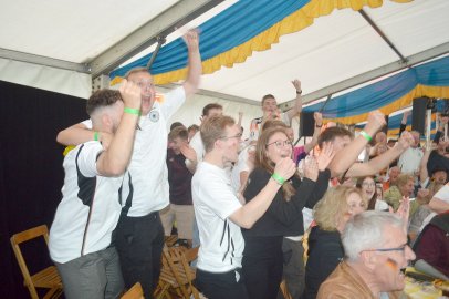 800 Gäste bei Auftaktfeier in Langholt - Bild 16