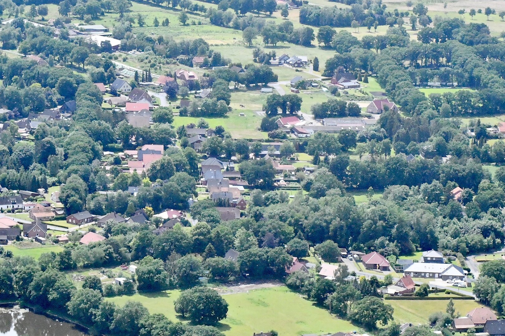 Flachsmeer und Westoverledingen aus der Luft - Bild 6