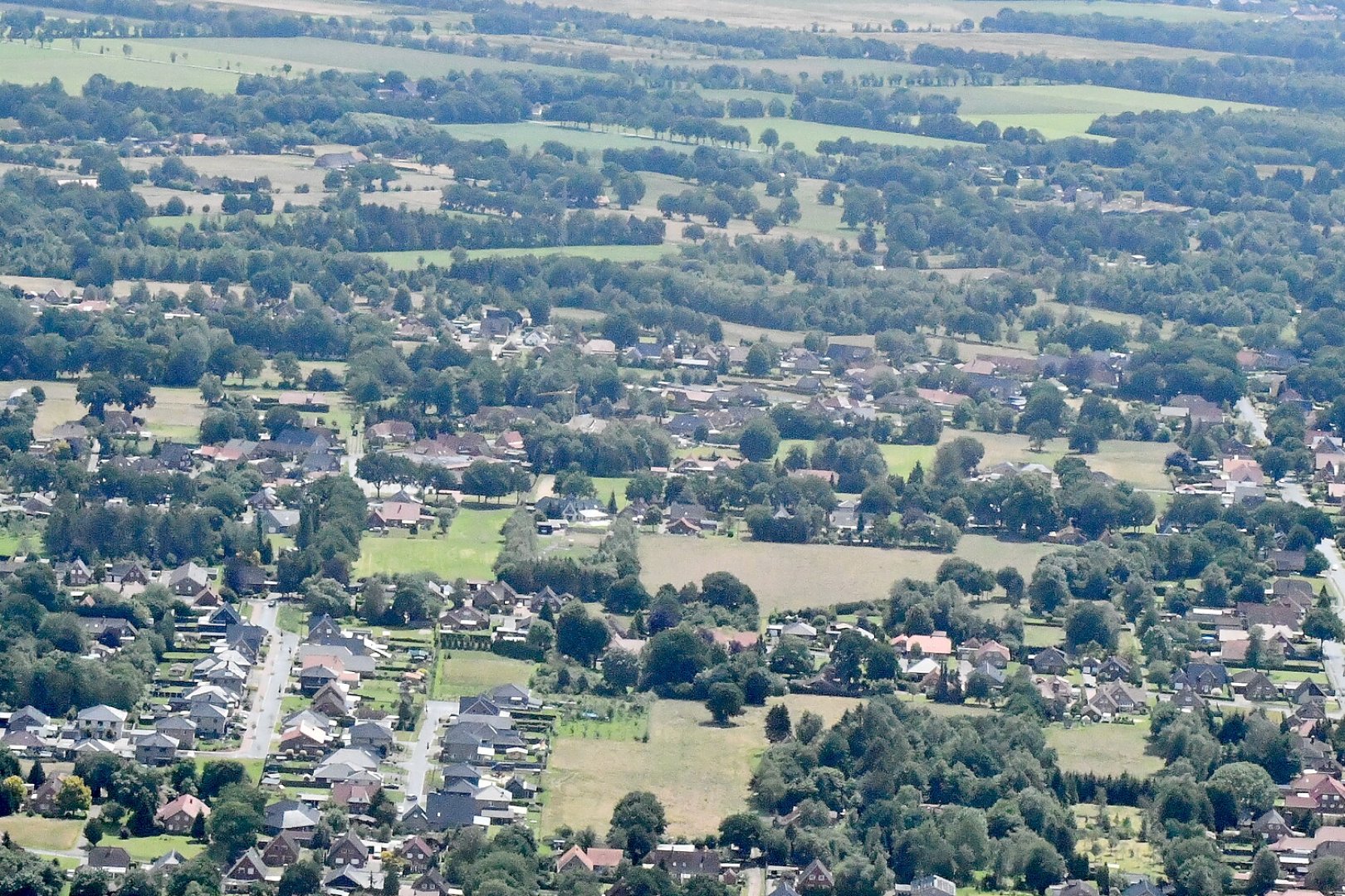 Flachsmeer und Westoverledingen aus der Luft - Bild 8