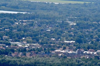 Flachsmeer und Westoverledingen aus der Luft - Bild 9