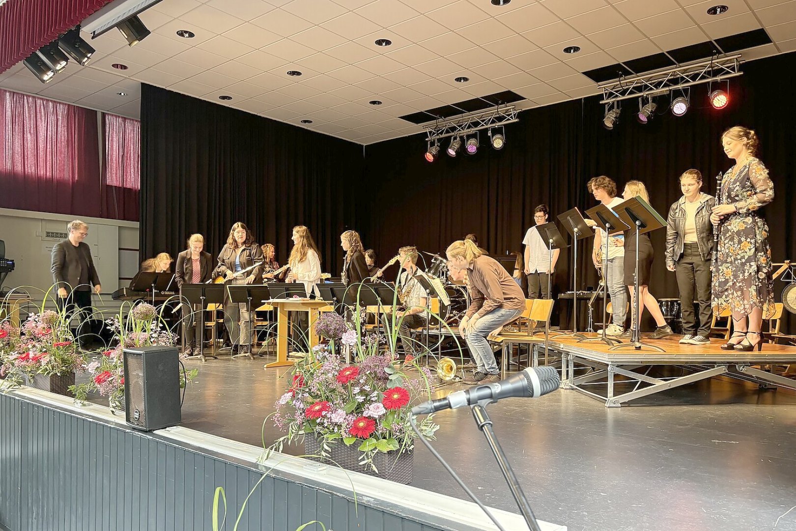 Abschlussfeier Gymnasium Rhauderfehn - Bild 122