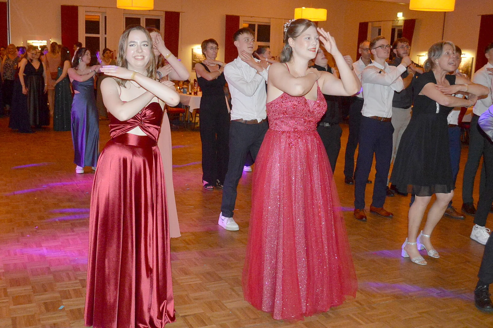 Abiball des Fehntjer Gymnasiums - Bild 13