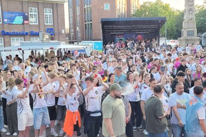 Public Viewing in Leer - Bild 2