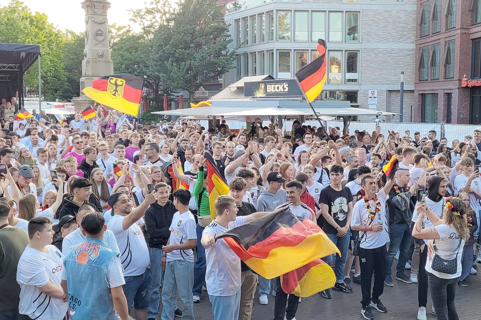 Public Viewing in Leer - Bild 6