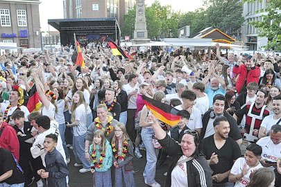Public Viewing in Leer - Bild 22