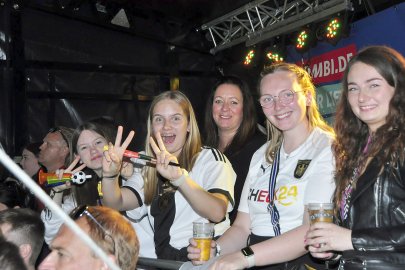 Public Viewing in Leer - Bild 28