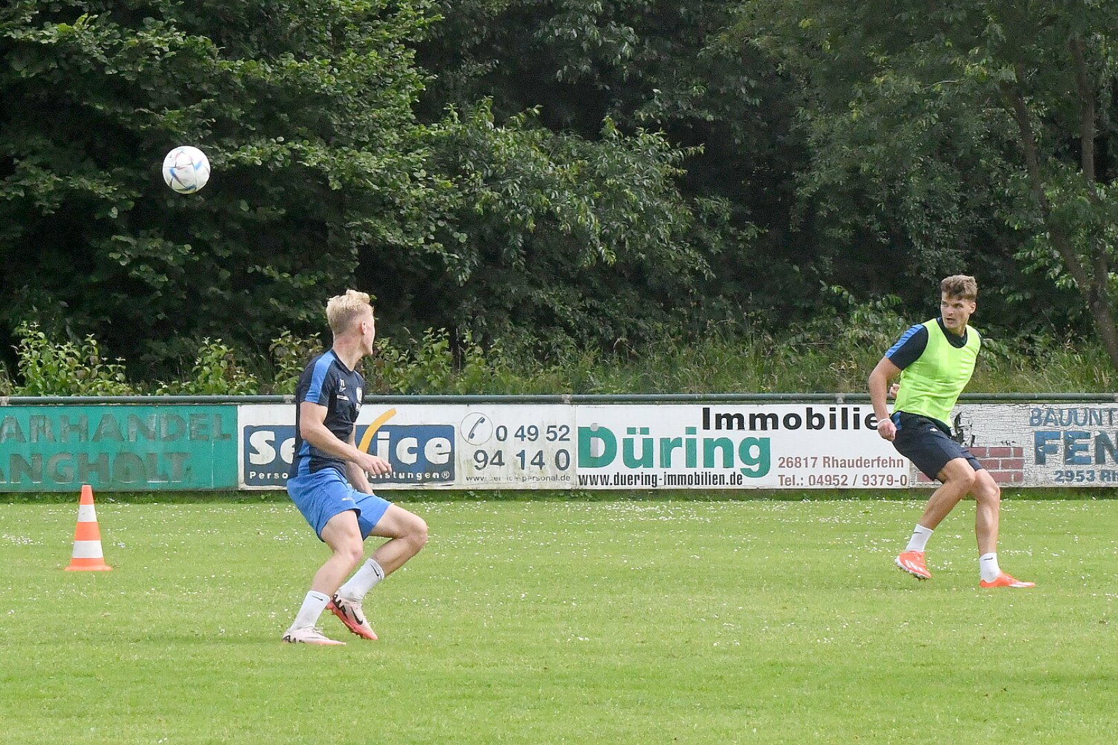 Mepperner trainieren auf TuRa-Rasen - Bild 6