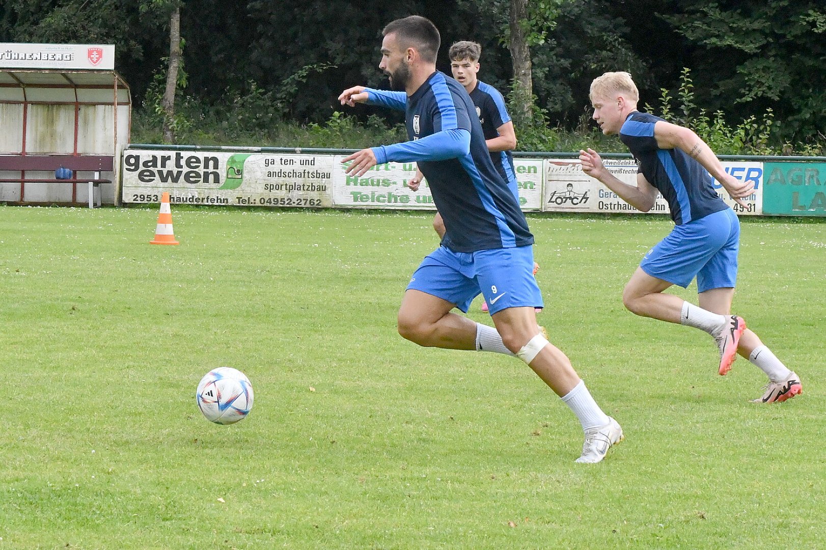 Mepperner trainieren auf TuRa-Rasen - Bild 9