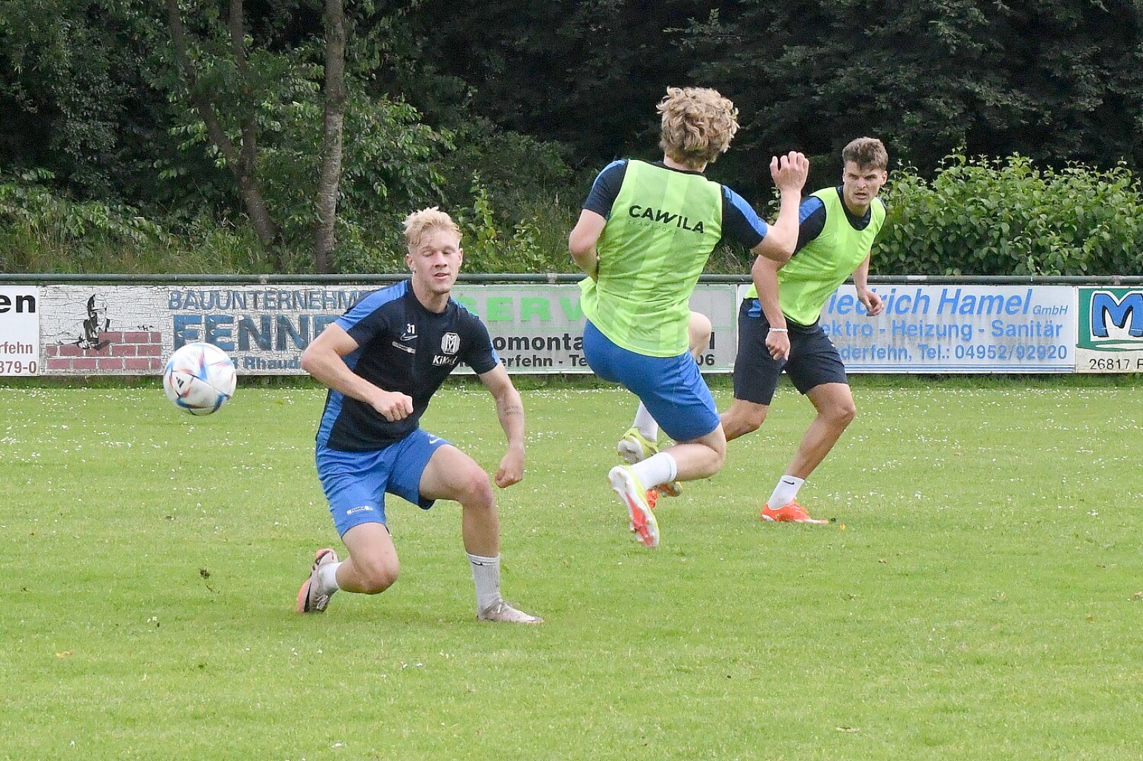Mepperner trainieren auf TuRa-Rasen - Bild 10
