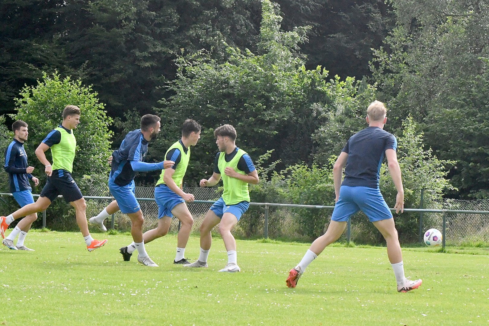 Mepperner trainieren auf TuRa-Rasen - Bild 11