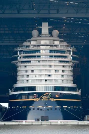 „Disney Treasure“ wird ausgedockt - Bild 7