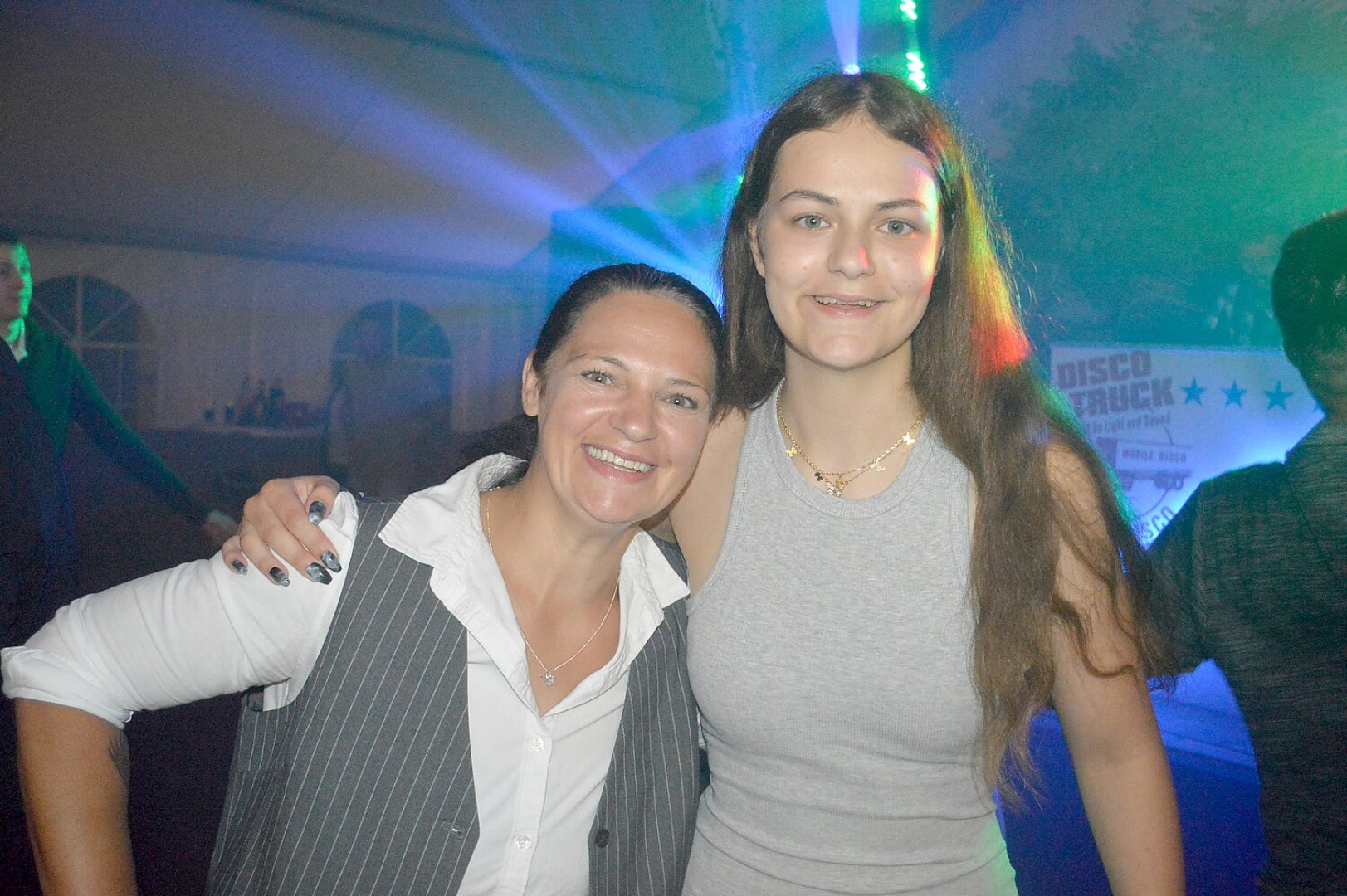 Die schönsten Bilder von der Zeltparty in Idafehn - Bild 9