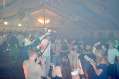 Die schönsten Bilder von der Zeltparty in Idafehn - Bild 17