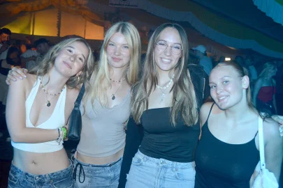 Zeltparty auf Ostrhauderfehner Schützenfest - Bild 66