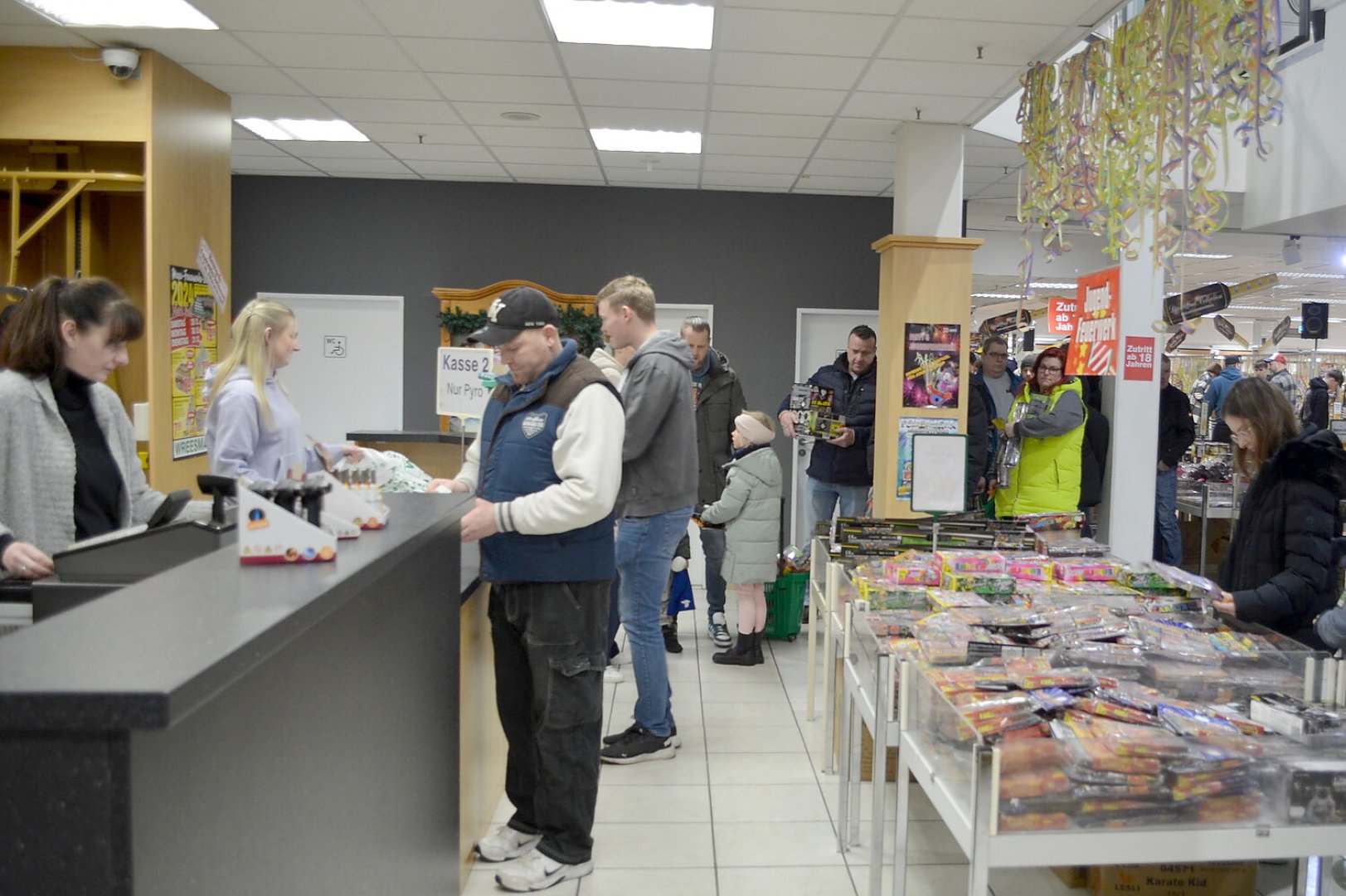 Böllerverkauf bei Wreesmann - Bild 1