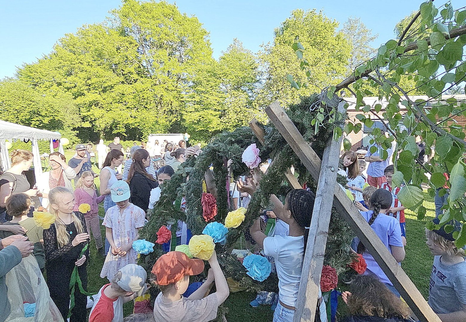 Maibäume – das sind die schönsten Bilder aus Ostfriesland - Bild 11