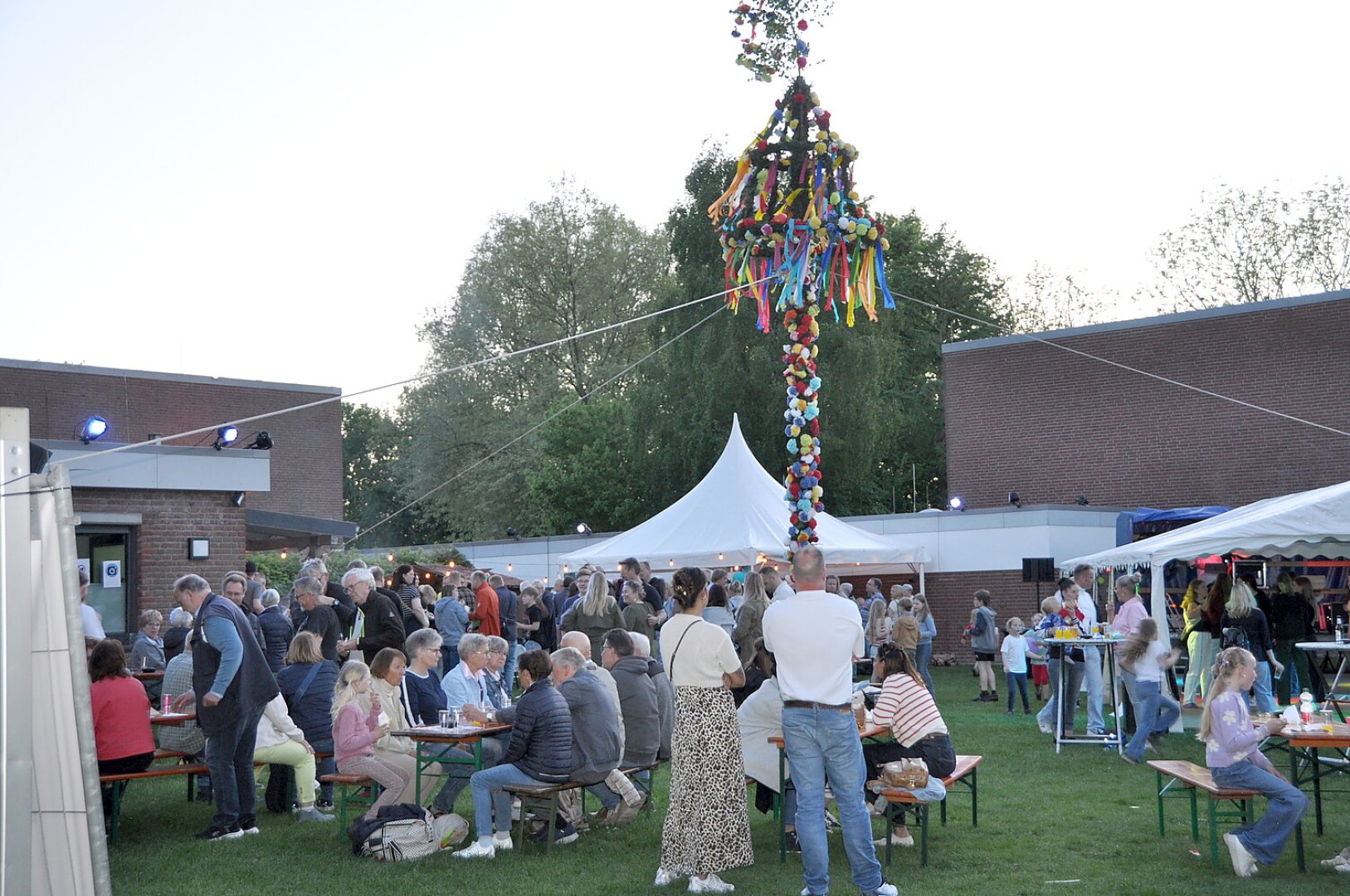 Maibäume – das sind die schönsten Bilder aus Ostfriesland - Bild 12