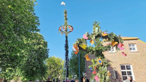 Maibäume – das sind die schönsten Bilder aus Ostfriesland - Bild 23