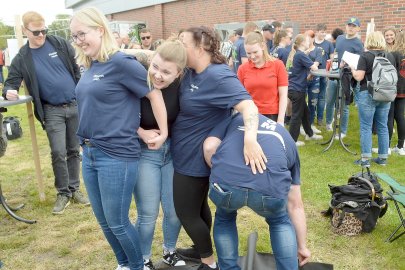 "Spiele ohne Grenzen" in Flachsmeer - Bild 3
