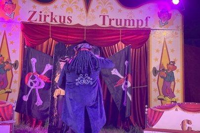 Zirkus Montana-Trumpf in Ostrhauderfehn - Bild 2