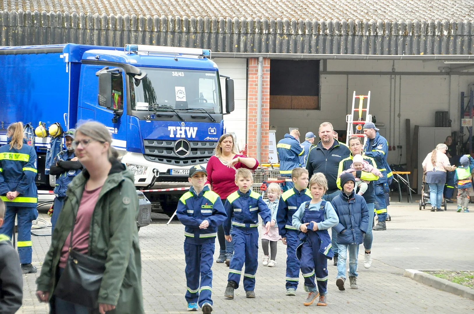 Heldentag 2.0 beim THW Leer - Bild 1