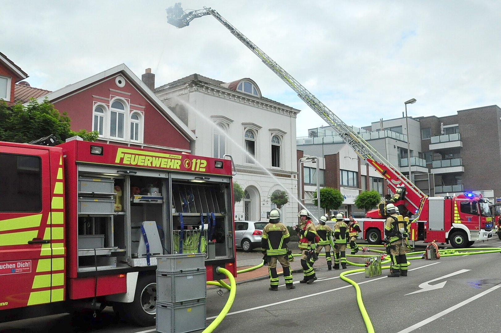 Großeinsatz in der Mühlenstraße in Leer - Bild 6