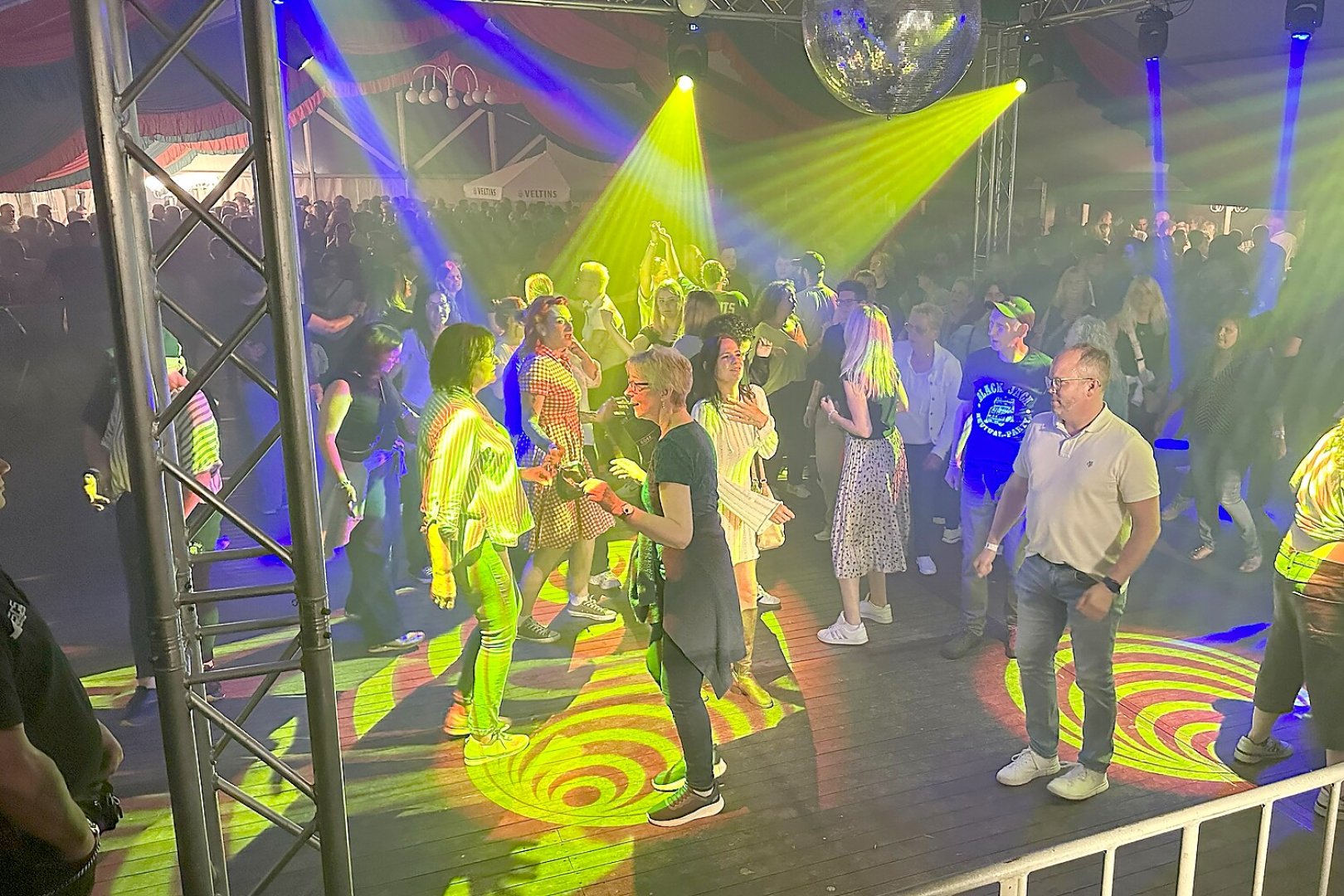 Feiern in Erinnerung an das Black Jack in Klein-Remels - Bild 8