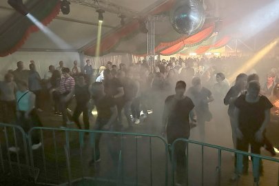 Feiern in Erinnerung an das Black Jack in Klein-Remels - Bild 16