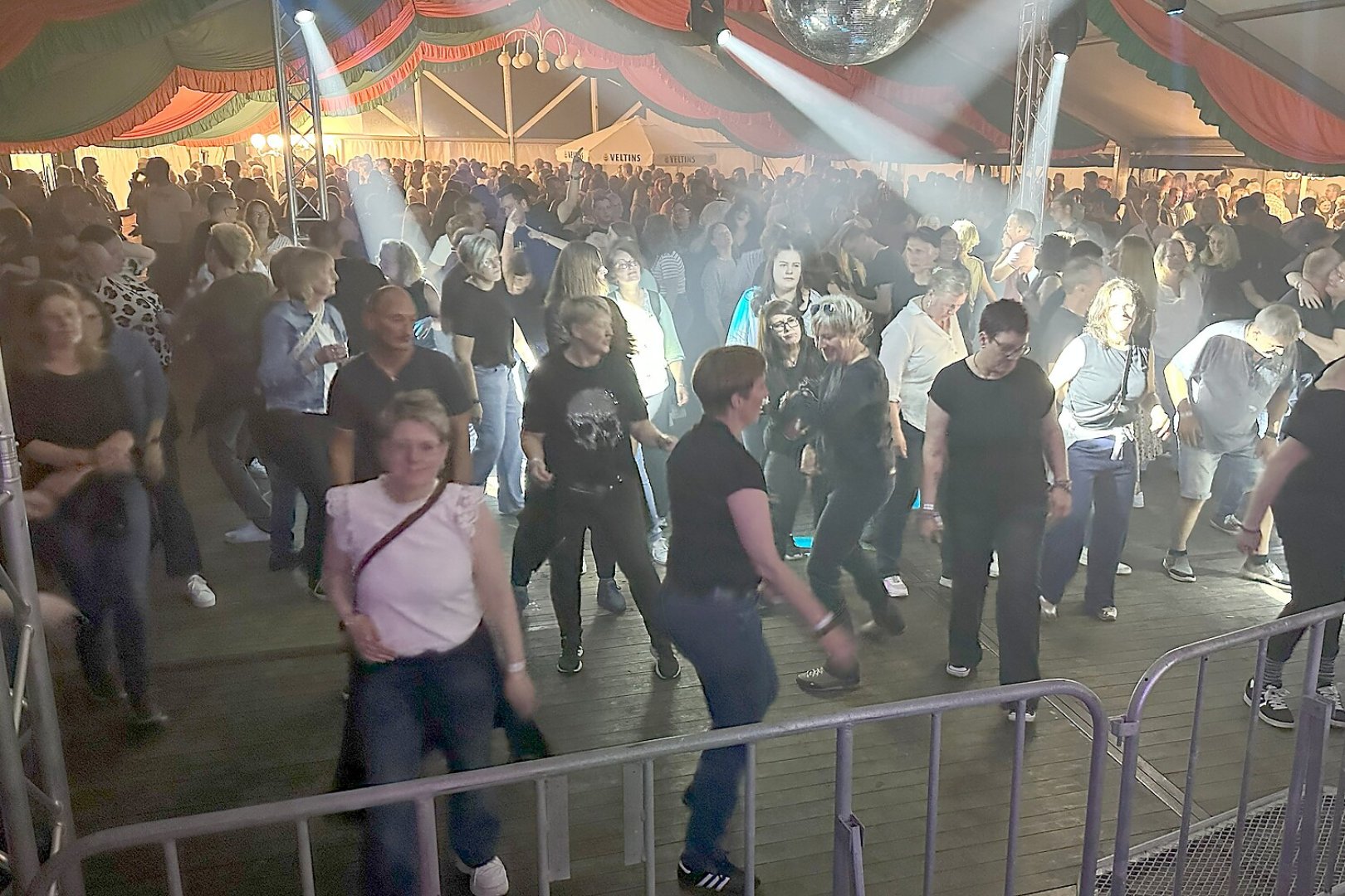 Feiern in Erinnerung an das Black Jack in Klein-Remels - Bild 21
