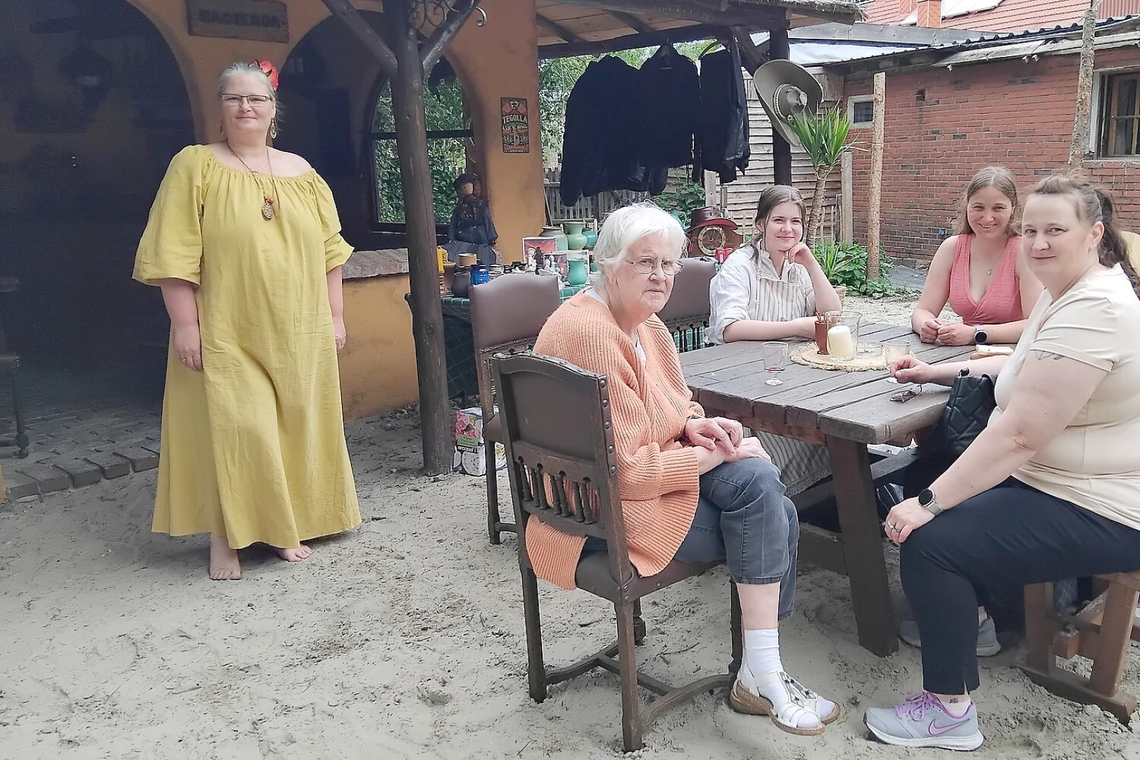 Hofflohmarkt in Basswood Grove - Bild 1
