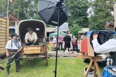 Hofflohmarkt in Basswood Grove - Bild 4