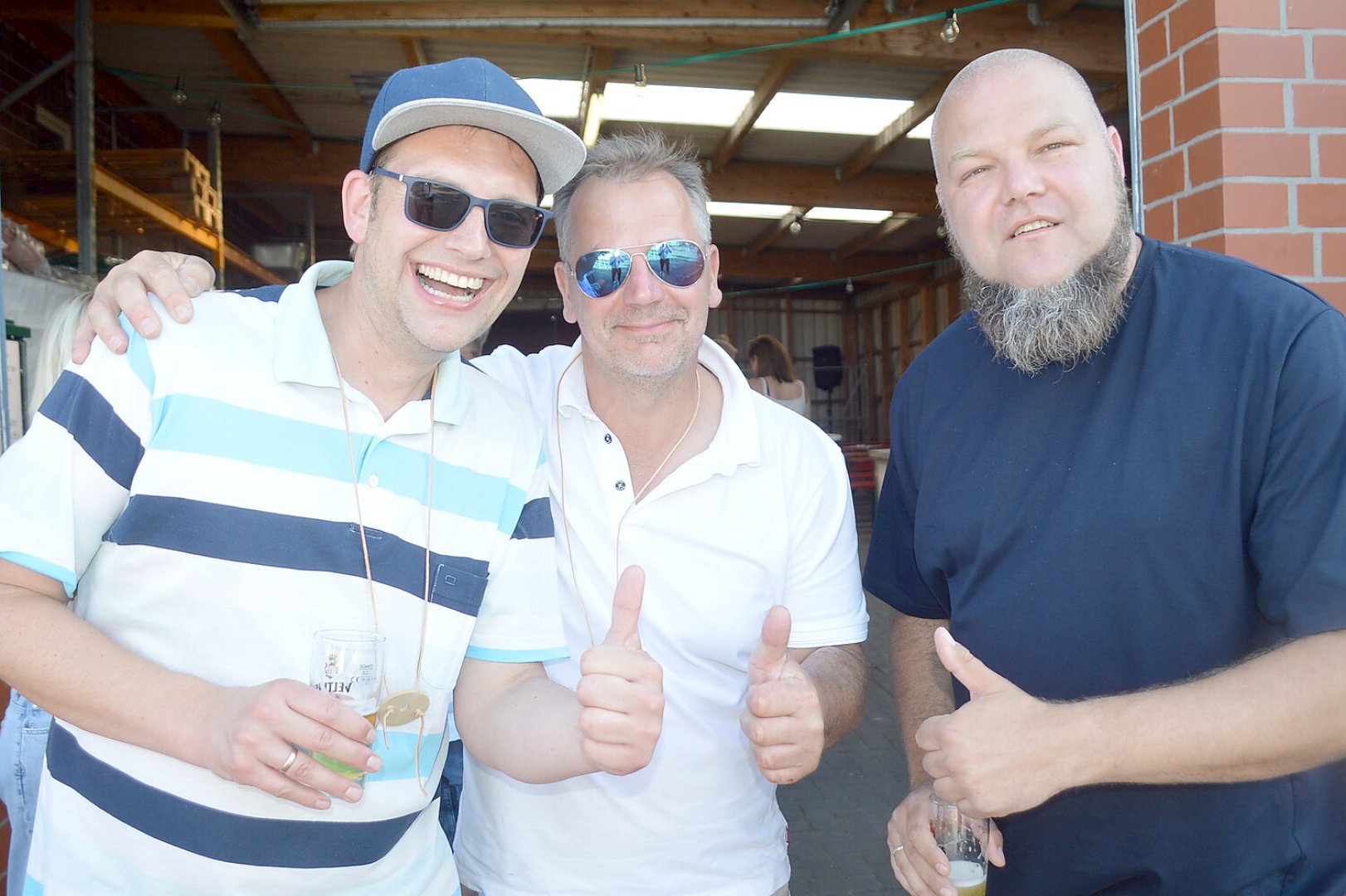 Party nach der Weinwanderung - Bild 1
