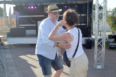 Party nach der Weinwanderung - Bild 2