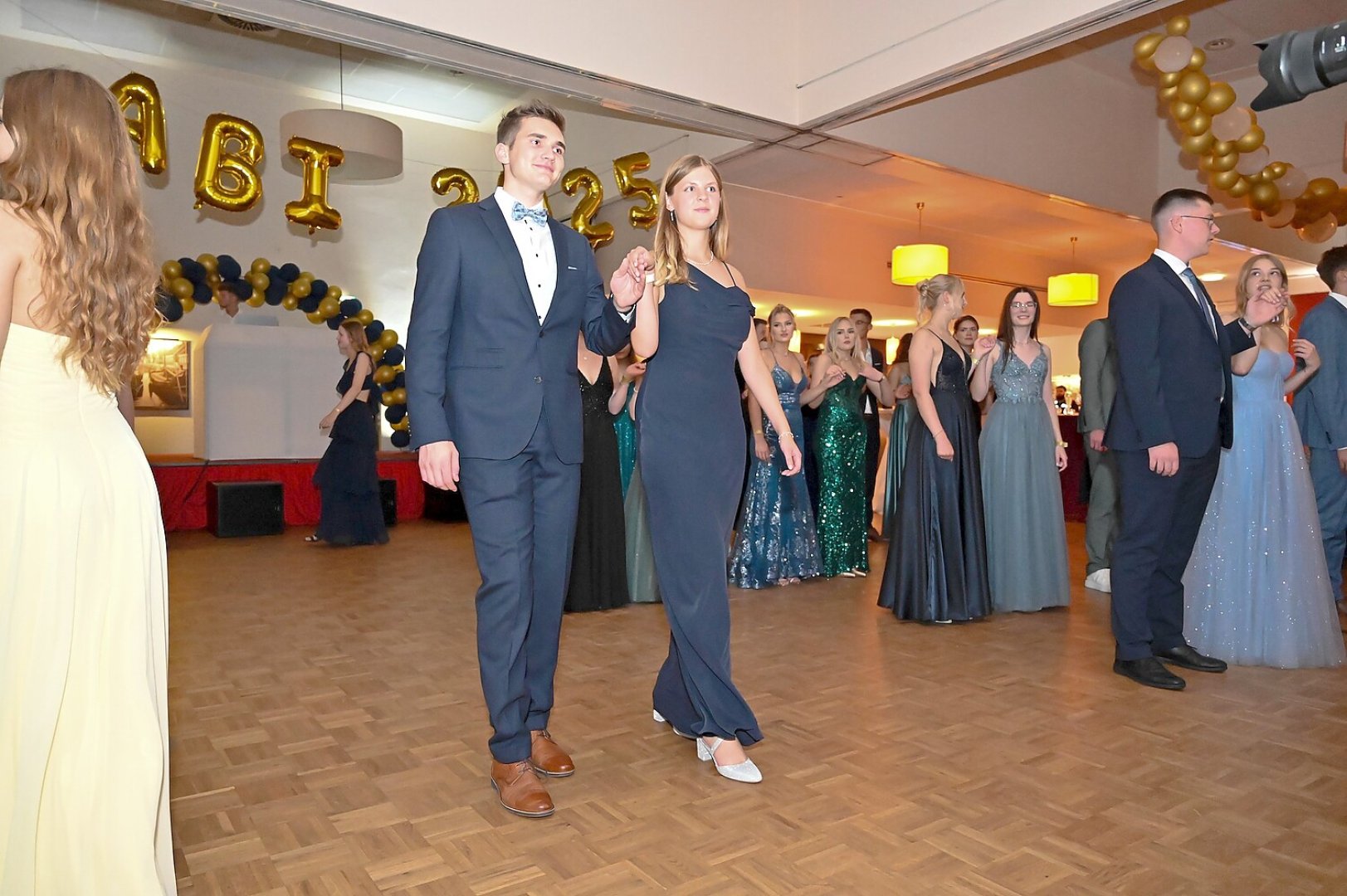 Die schönsten Bilder vom Abi-Ball des Albrecht-Weinberg-Gymnasiums - Bild 1