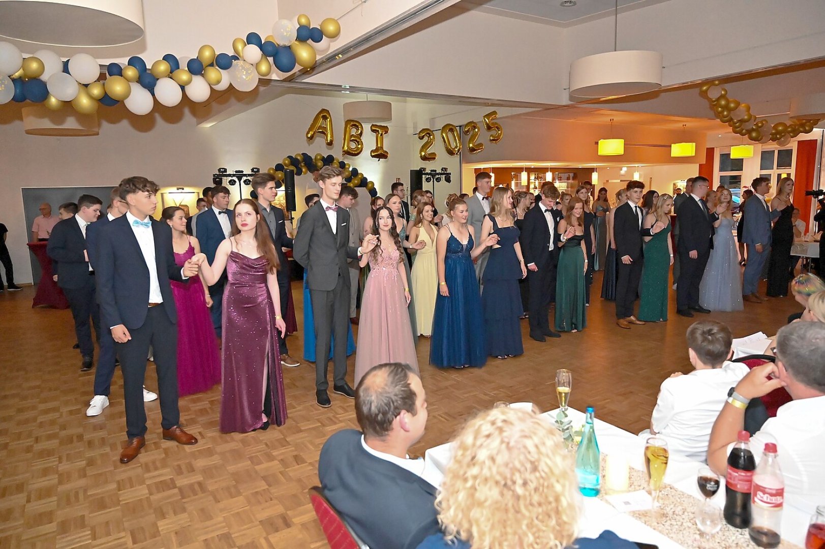 Die schönsten Bilder vom Abi-Ball des Albrecht-Weinberg-Gymnasiums - Bild 8