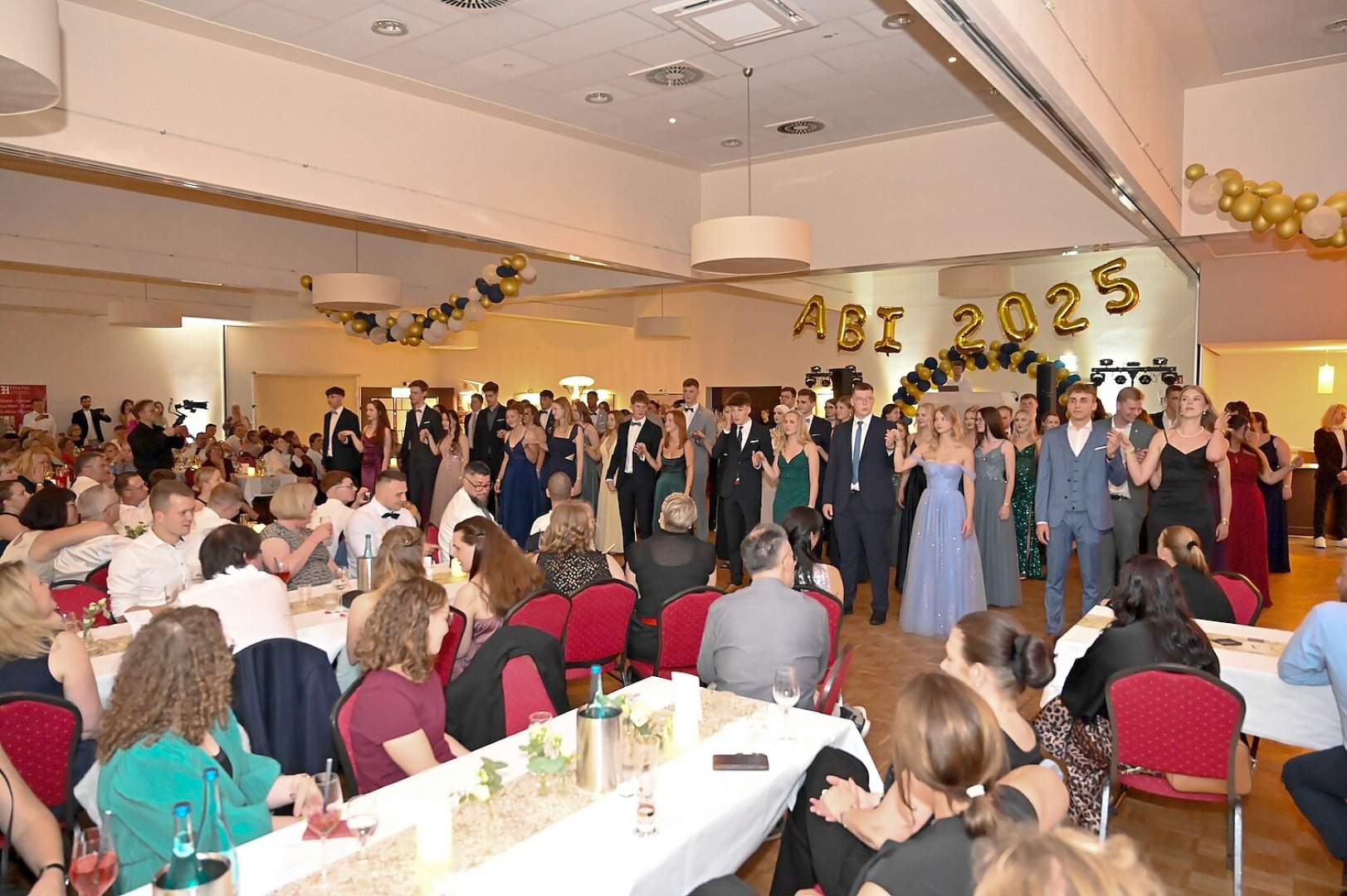 Die schönsten Bilder vom Abi-Ball des Albrecht-Weinberg-Gymnasiums - Bild 11