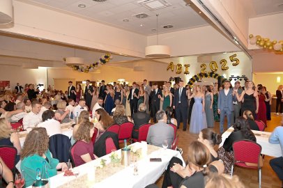 Die schönsten Bilder vom Abi-Ball des Albrecht-Weinberg-Gymnasiums - Bild 11