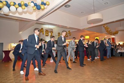 Die schönsten Bilder vom Abi-Ball des Albrecht-Weinberg-Gymnasiums - Bild 17