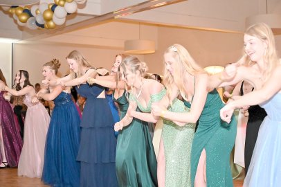 Die schönsten Bilder vom Abi-Ball des Albrecht-Weinberg-Gymnasiums - Bild 22