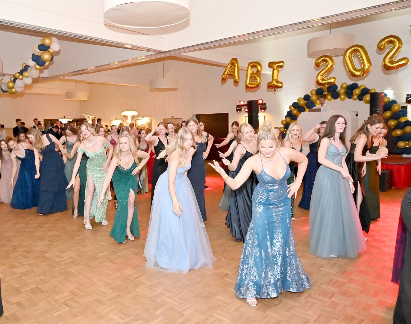Die schönsten Bilder vom Abi-Ball des Albrecht-Weinberg-Gymnasiums - Bild 25