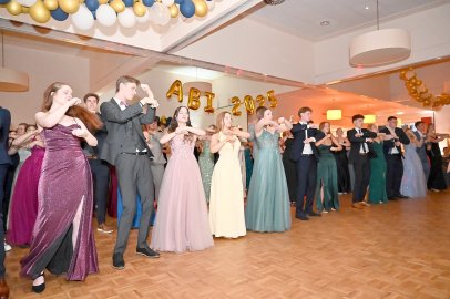 Die schönsten Bilder vom Abi-Ball des Albrecht-Weinberg-Gymnasiums - Bild 30