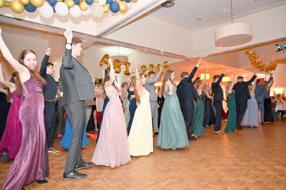 Die schönsten Bilder vom Abi-Ball des Albrecht-Weinberg-Gymnasiums - Bild 32