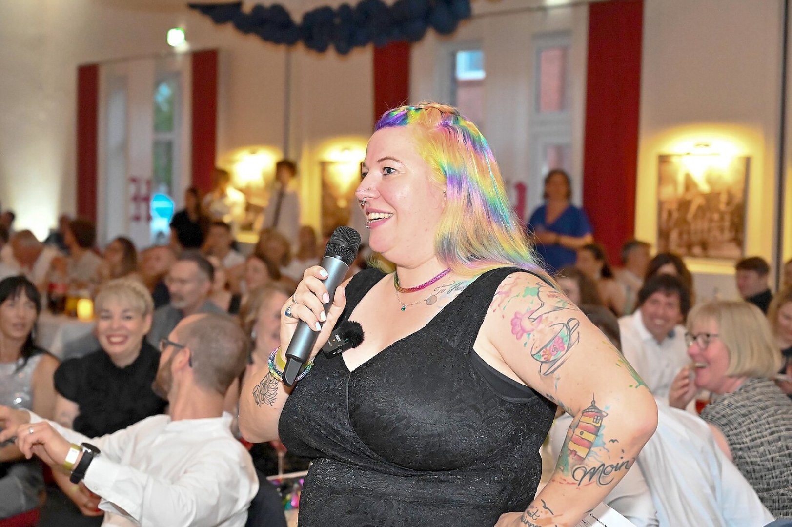 Die schönsten Bilder vom Abi-Ball des Albrecht-Weinberg-Gymnasiums - Bild 41