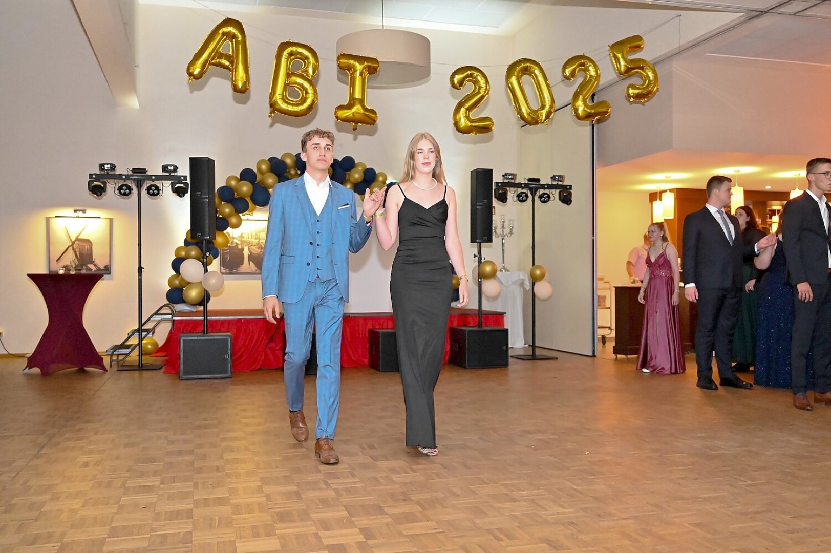 Die schönsten Bilder vom Abi-Ball des Albrecht-Weinberg-Gymnasiums - Bild 45