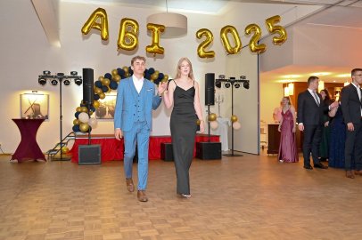 Die schönsten Bilder vom Abi-Ball des Albrecht-Weinberg-Gymnasiums - Bild 45