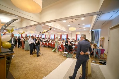 Die schönsten Bilder vom Abi-Ball des Albrecht-Weinberg-Gymnasiums - Bild 3