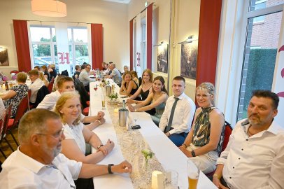Die schönsten Bilder vom Abi-Ball des Albrecht-Weinberg-Gymnasiums - Bild 9