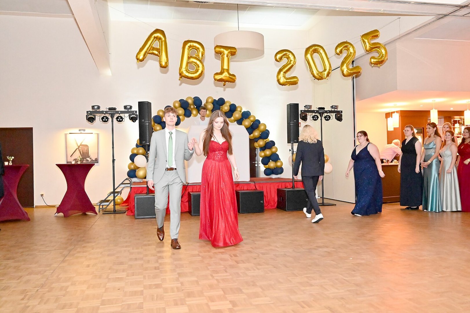 Die schönsten Bilder vom Abi-Ball des Albrecht-Weinberg-Gymnasiums - Bild 26