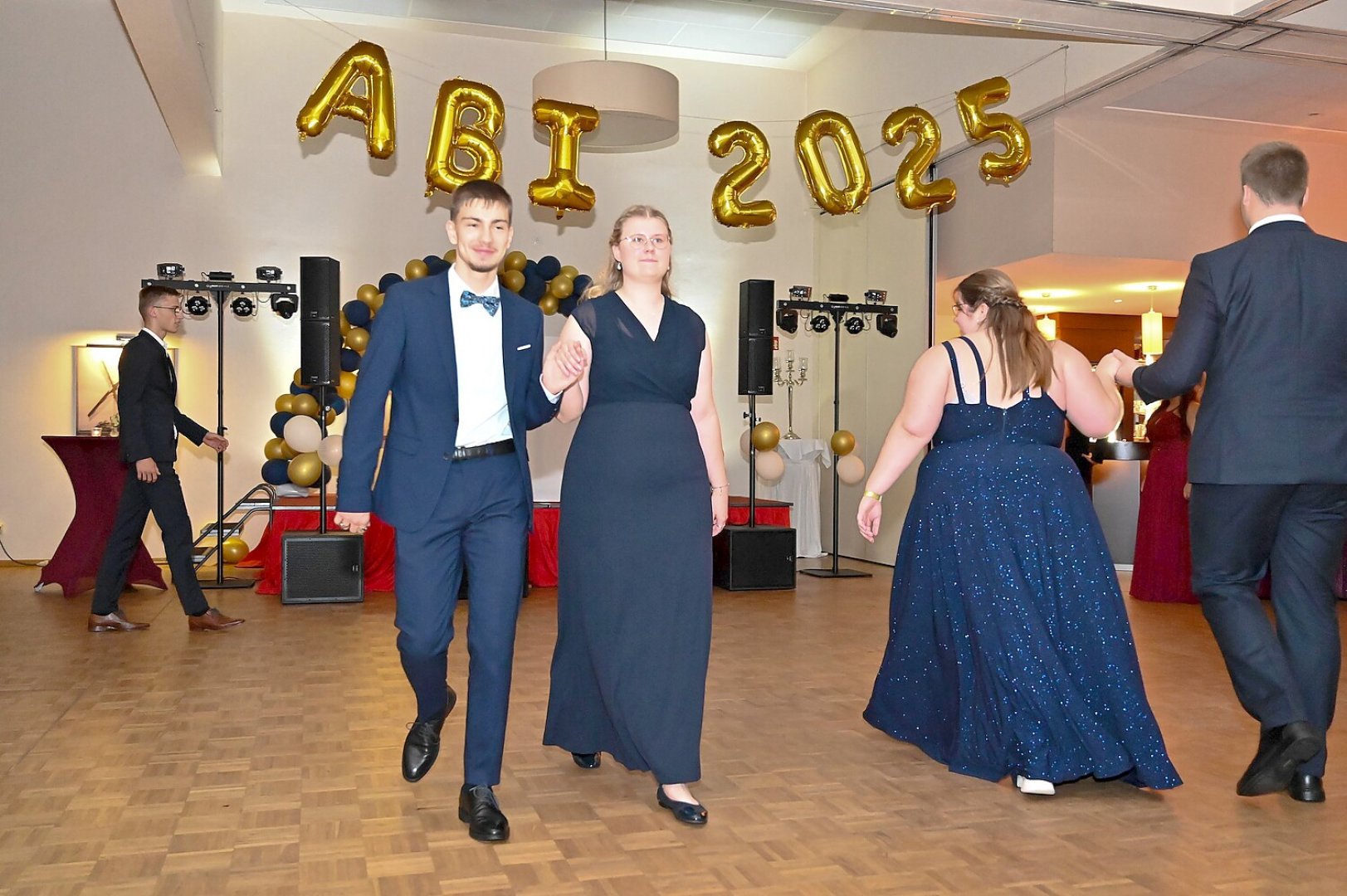 Die schönsten Bilder vom Abi-Ball des Albrecht-Weinberg-Gymnasiums - Bild 28